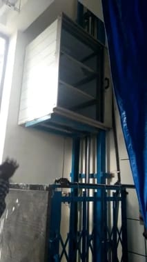 Stainless Steel Hydraulic Dumbwaiter Lift, Max Capacity: 3-4 Ton, Capacity: 200-1000 Kg