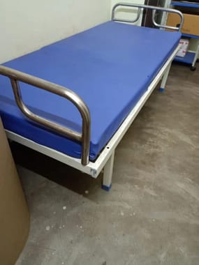 Deluxe Hospital Plain Bed