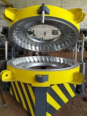 Manual Tractor Tyre Retreading Chamber