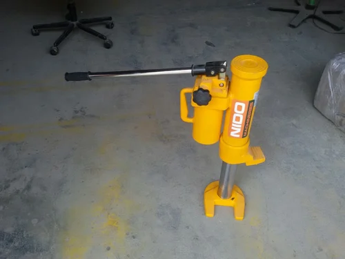 Yellow NIDO HYDRAULIC JACK :- ND-JK 5, For Industrial