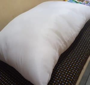Plain Rectangular Satin white pillow, For Home, Size: 16cm * 24 cm