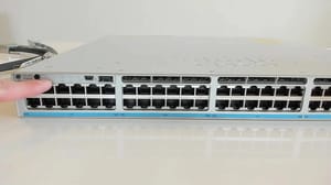 Cisco White C9300 24p E, 445W