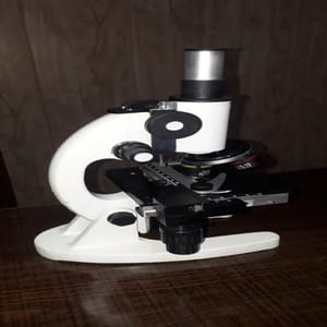 Medical Compound Microscope, LED, Magnification: 100x