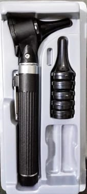 Plastic And Mettalic Otoscope, For Hospital