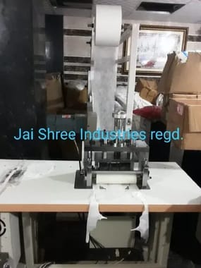 semi automatic Sanitary Pad Machinery
