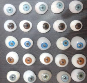 Artificial Eyes 25x Mix Colours
