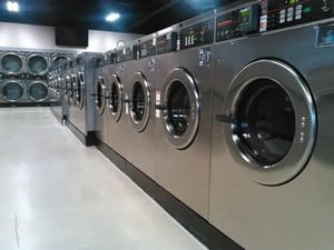 Commercial Laundry Machine