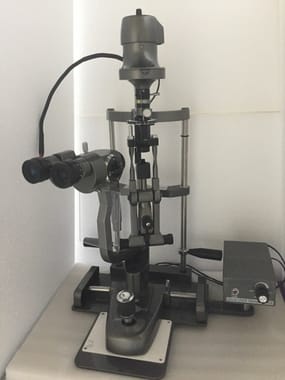Slit Lamp 3 Step Haag Streit with Metal Plate